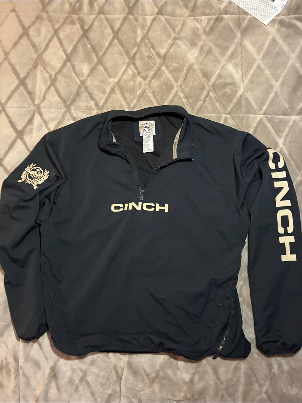 Cinch Black 1/4 zip pullover windbreaker w/ cream Logo Mens size Large
